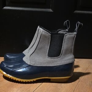 Bass Gray and Navy Winter Boots